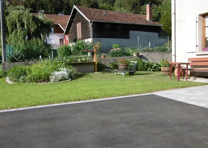 Chez Catherine Et Roger Accommodatie bij particulieren Brouvelieures